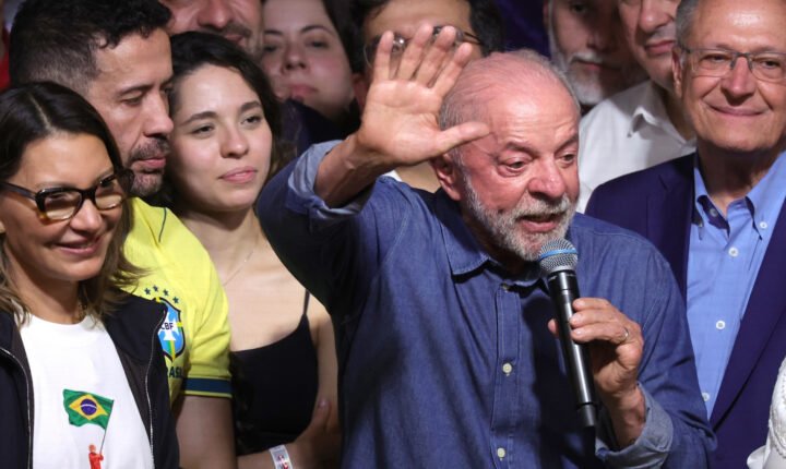 Mercado reage com pessimismo fiscal após vitória de Lula; acompanhe as cotações