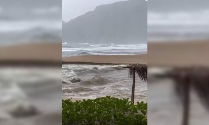 Turista alemã morre afogada após ser arrastada por correnteza em praia isolada de SC