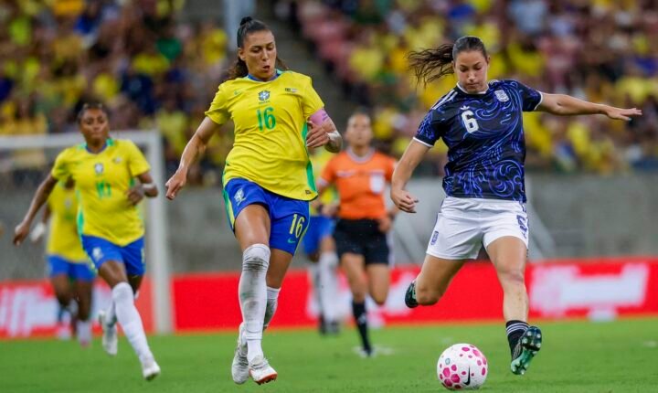 Empate com Argentina conclui período de testes na seleção feminina
