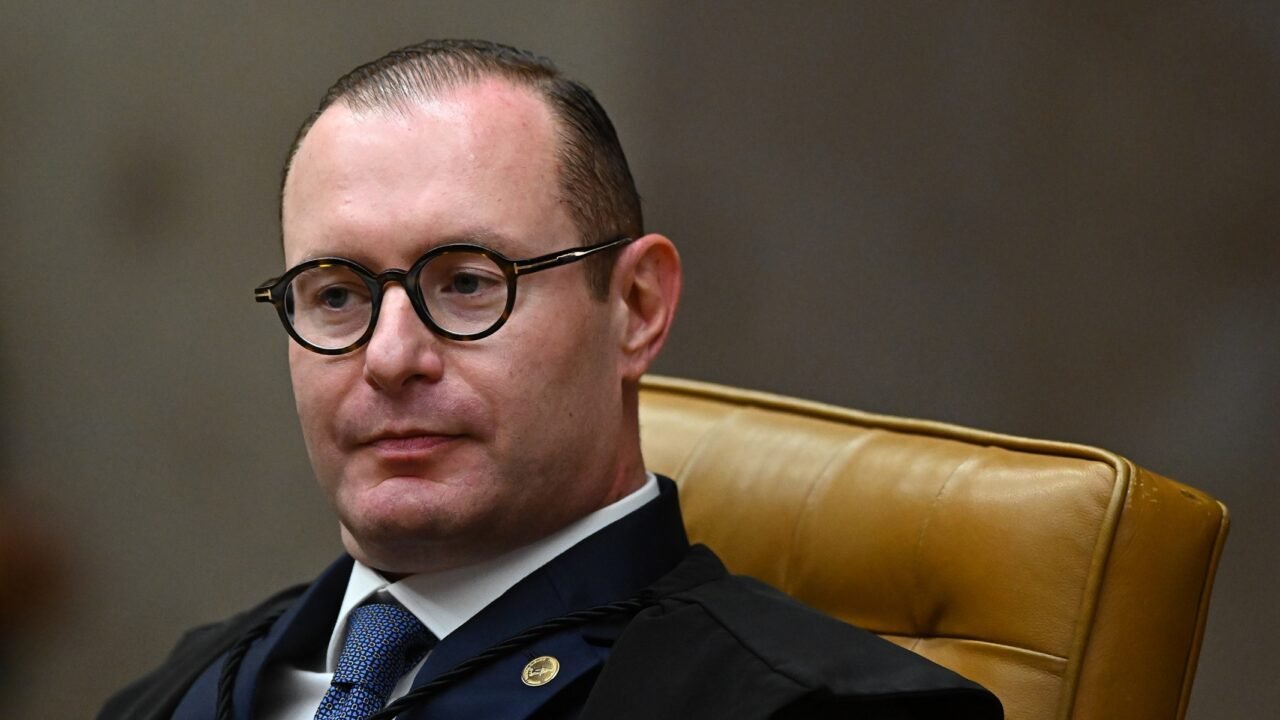 Advogado de Trump solicita investigação sobre eleição no Brasil: ‘Maior virada da história ou fraude’