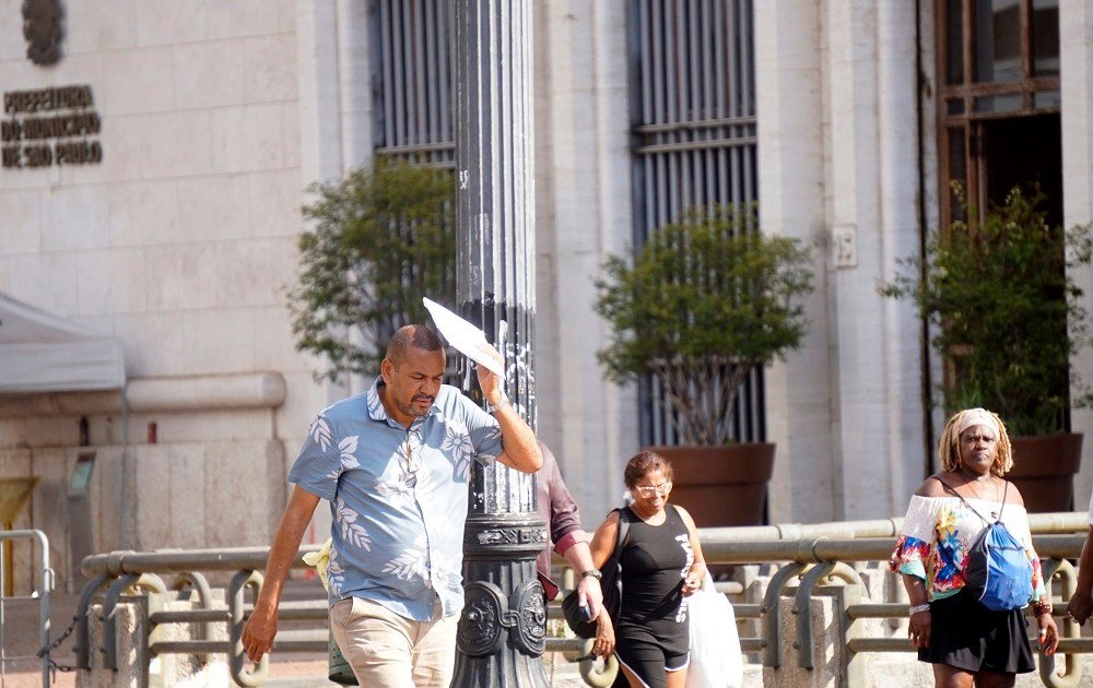 Feriado de Finados terá chuva em boa parte do Brasil e calor de até 40°C; confira