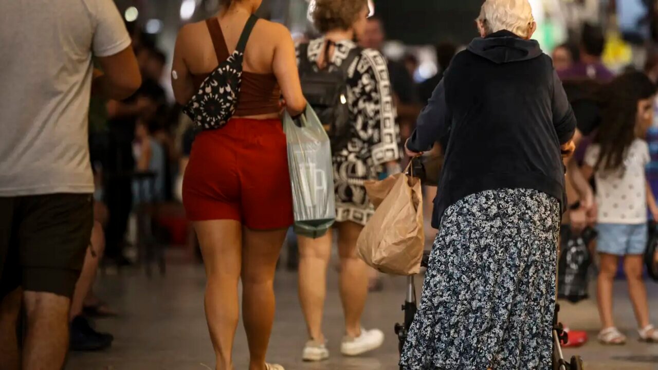 Corte amplo de gastos públicos afetaria área social, dizem economistas