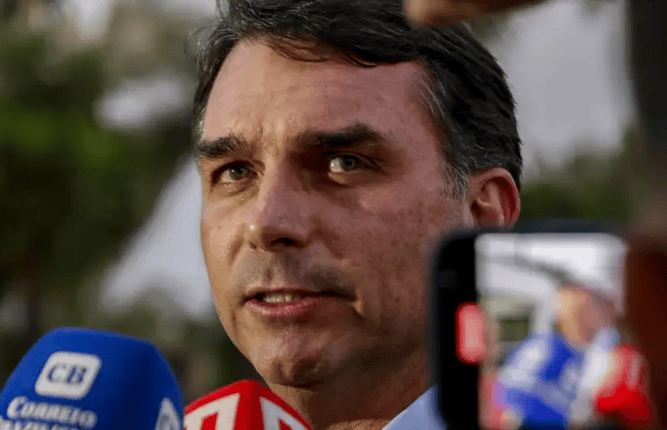 Como Tarcísio busca fortalecer a votação de Flávio Bolsonaro em São Paulo