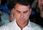 Aliados de Flávio Bolsonaro consideram mudança para os EUA