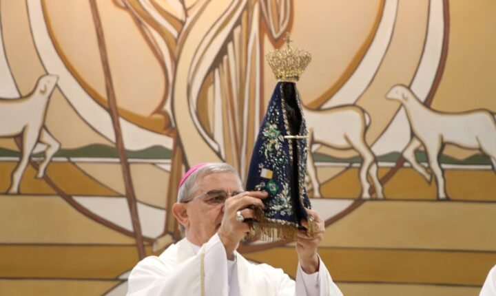 Caminhada da fé, missas e Festa da Padroeira marcam o Dia de Nossa Senhora Aparecida no interior de SP; veja programação