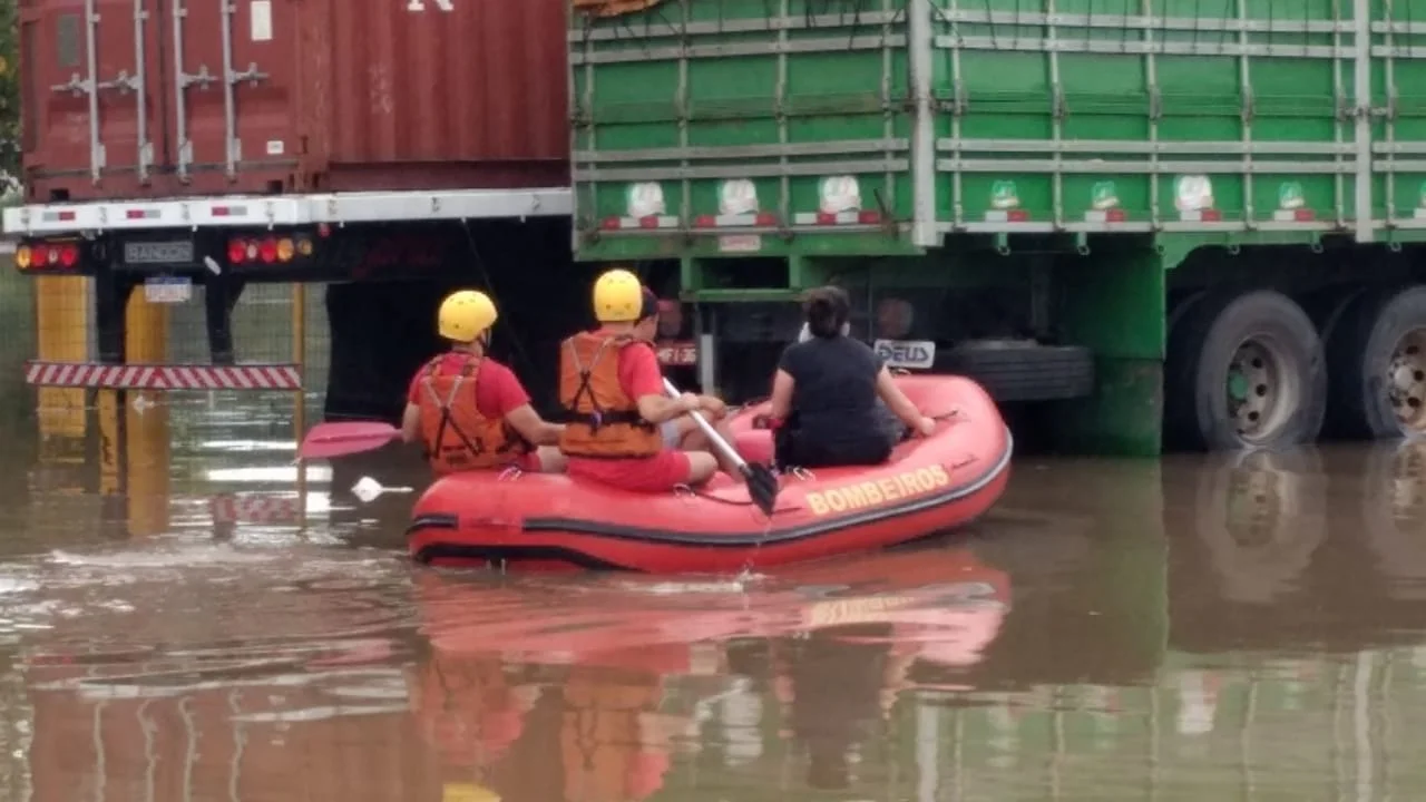 Operação El Niño: bombeiros e Polícia Militar unem forças em resposta a eventos climáticos extremos