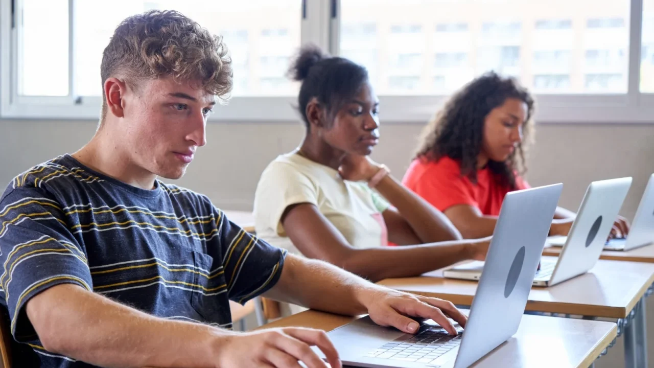 Trampolim abre inscrições para curso de assistente administrativo em Itapeva