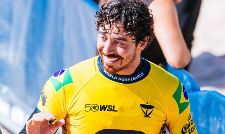 Surfe: Yago Dora, Ítalo Ferreira e Medina vão às quartas em Peniche