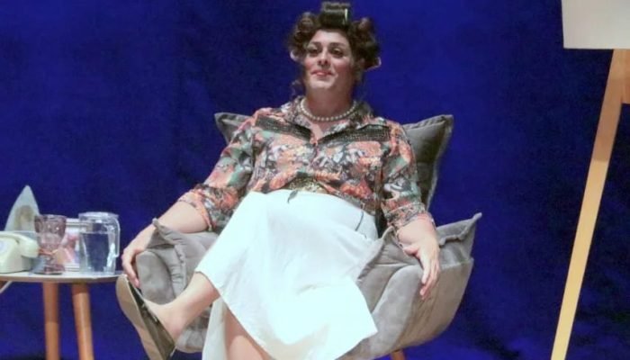 Dona-Hercila-Teatro-1