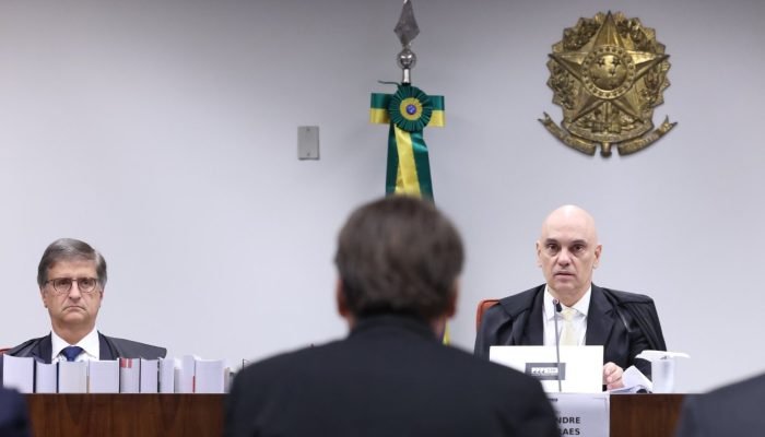Paulo Gonet, Alexandre de Moraes e Jair Bolsonaro durante julgamento da suposta tentativa de golp...