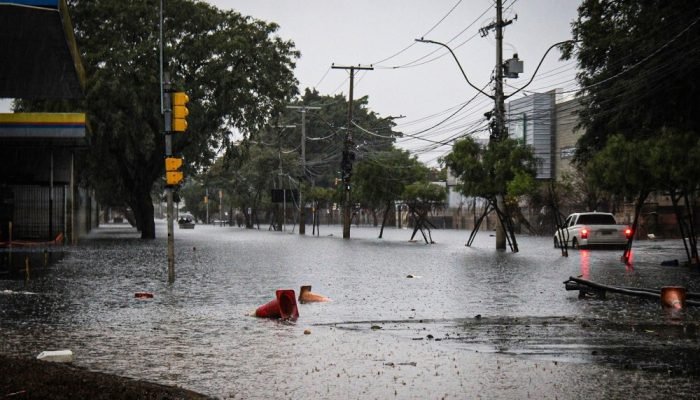 Ponto de alagamento em Porto Alegre GILMAR ALVES/ASI/ESTADÃO CONTEÚDO