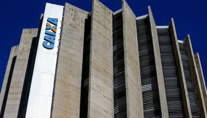 Caixa Econômica Federal se e comprometeu a suspender cobrança de seguro prestamista  • Marce...