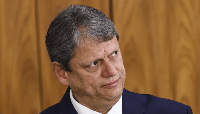 Tarcísio disse em evento que a empresa deveria ter se preparado melhor para assumir a operação...