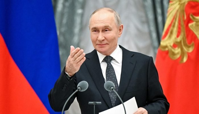 O ditador russo, Vladimir Putin, em evento em Moscou. (Foto: KRISTINA SOLOVYOVA/SPUTNIK/KREMLIN/E...