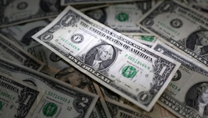 Notas de dólar  • 10/03/2023REUTERS/Dado Ruvic/Imagem ilustrativa
